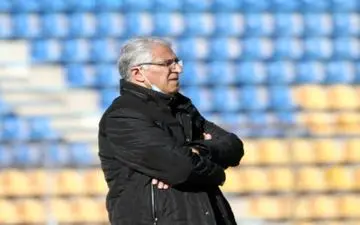 از شاگردانم راضی هستم/کسب یک امتیاز در شیراز با ارزش است