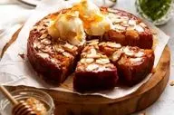 اگه رژیم دارین میتونین کیک رو این مدلی درست کنید!