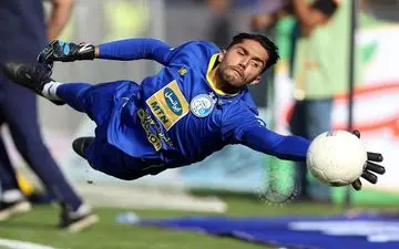 حسینی بهترین ایرانی؛ دروازه‌بان استقلال در کنار ده‌خسوس