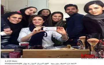 سلفی جالب ویشکا آسایش در اتاق گریم سریال دیوار به دیوار (عکس)