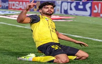 بازگشت طلایی حزباوی؛ درخشش آلوز، سپاهان را به مسیر برد برگرداند