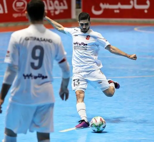 گزارش تصویری | دیدار گیتی‌پسند اصفهان – جوادالائمه شهرکرد