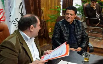 نشست علیرضا فغانی داور بین‌المللی با  مدیرکل اداره ورزش و جوان استان کرمانشاه 