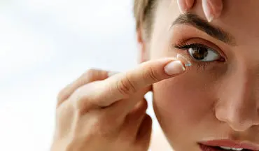 آرایش صحیح با لنز چشم| لنز را باید قبل از آرایش بگذارید یا بعد از آرایش؟