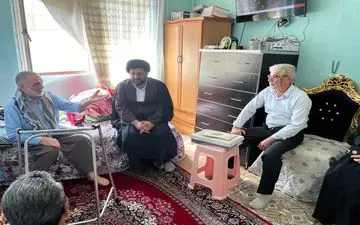 دیدار صمیمانه رئیس اوقاف قدس با جانباز سرافراز پرویز خدا بنده لو