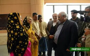 حضور حاج حسن سلیمانی در جشنواره کرمانشاه پایتخت آیین های نوروزی به روایت تصویر