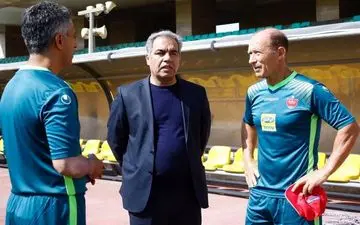 عرب: خیال هواداران راحت؛ یک مهاجم خوب جذب خواهیم کرد