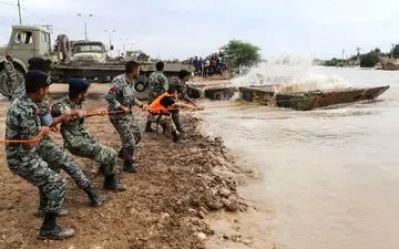 سرریز رودخانه کرخه به کانال شهید چمران شهرستان حمیدیه مهارشد