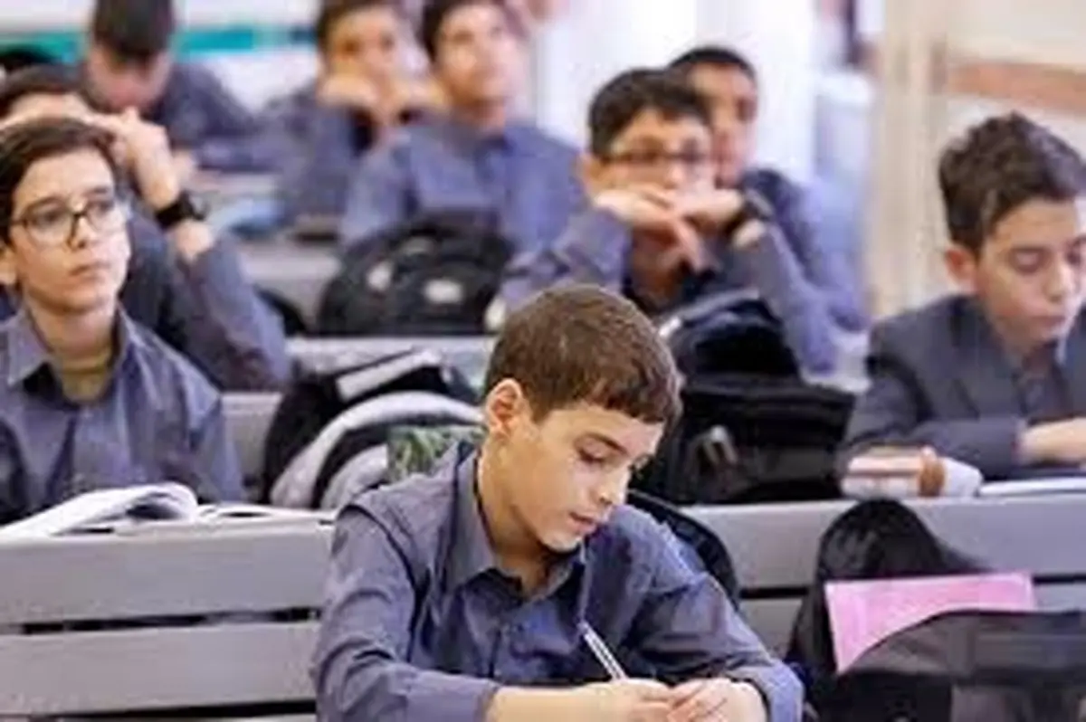 بازگشایی مدارس از نیمه شهریور تکذیب شد