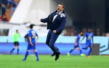 رکورد خاص استرا با صدرنشین شدن آبی ها