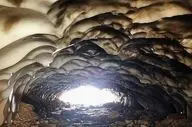 غار یخی چما غاری منحصر به فرد در دل طبیعت زیبای چهار محال و بختیاری