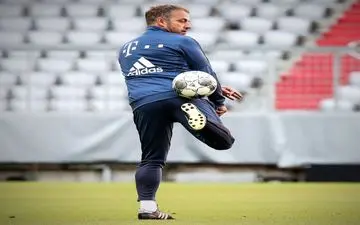 آغاز تمرینات بایرن/از فاصله اجتماعی خبری نبود!