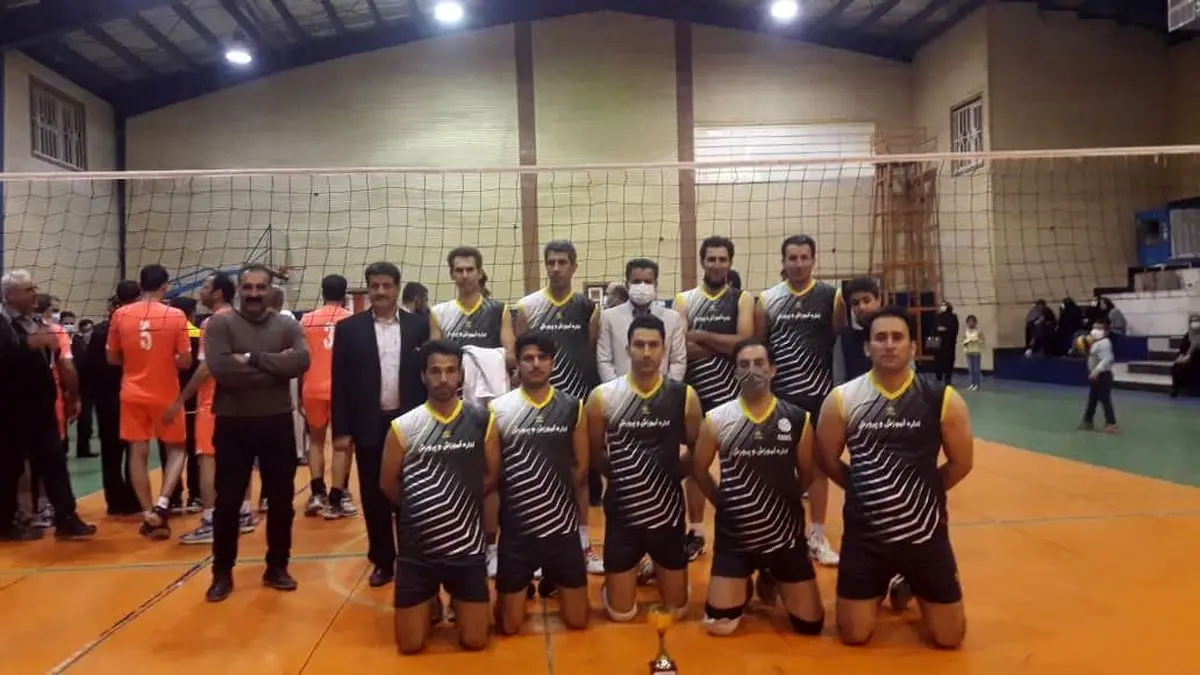 تیم والیبال آموزش و پرورش استان قهرمان مسابقات والیبال ادارات شد