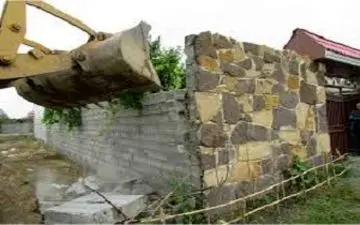 ‍ تخریب 12 مورد ساخت و سازهای غیر مجاز در اراضی کشاورزی شهرستان کرمانشاه