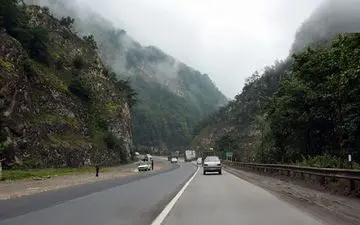 جاده هراز بسته شد + جزئیات