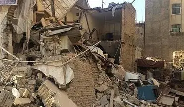 ریزش ساختمان مسکونی در کرمانشاه و محبوس شدن ۴ نفر از ساکنین