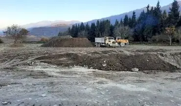 کشف دپوی بیش از ۲۰۰ تن ماسه دریایی فاقد مجوز در مرکز گیلان