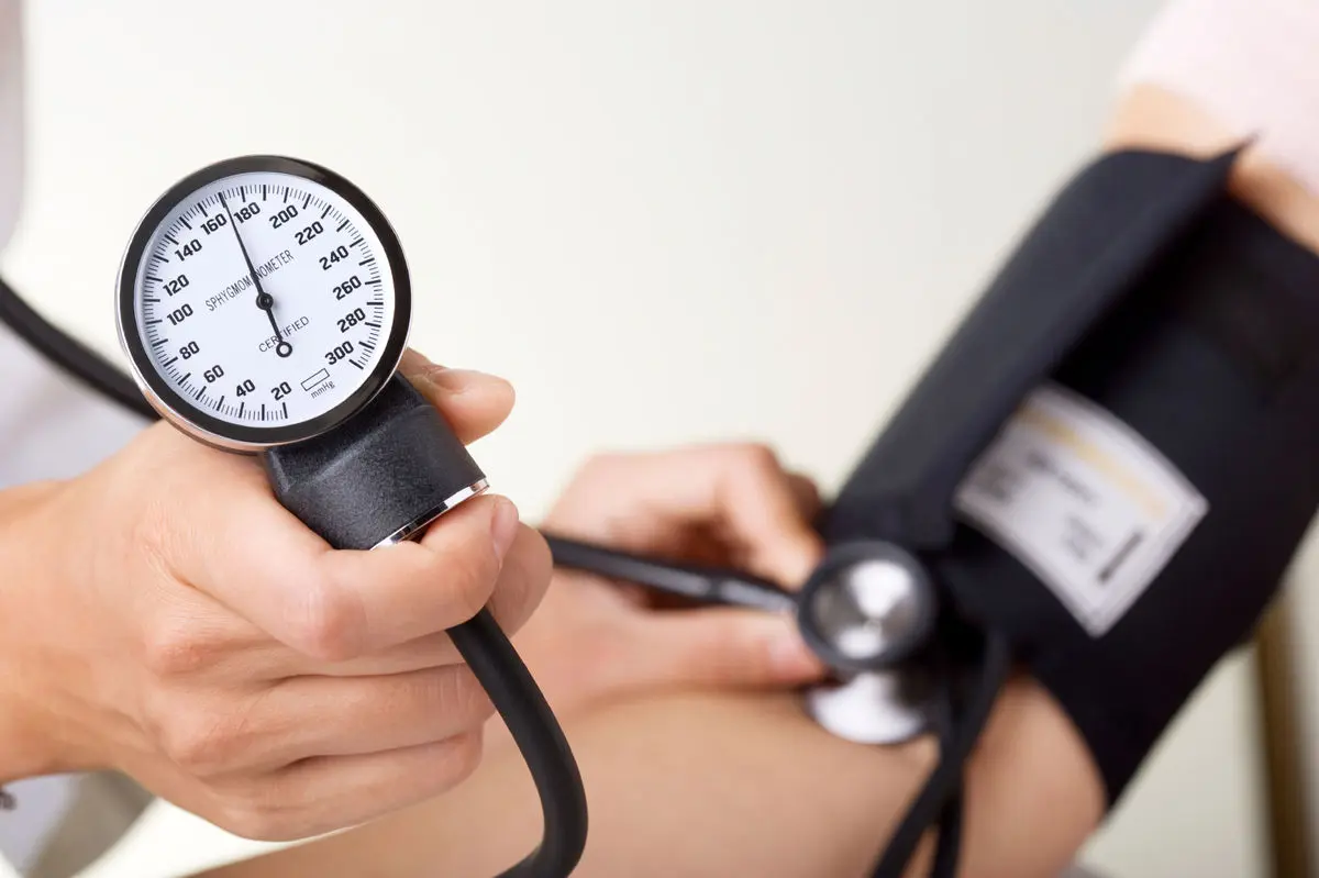 فشار خون بالا و راه های درمان خانگی آن 