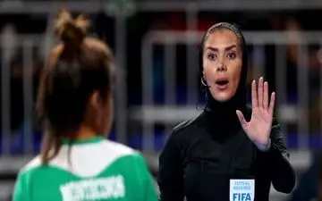 
واکنش گلاره ناظمی به درگیری هفته هفدهم لیگ