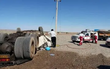 واژگونی تریلی در محور مرند- خوی