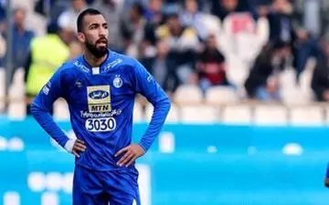 مدیران الاهلی در حالت استندبای/ستاره استقلال بدنبال پیشنهادات بهتر!