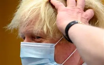 شرایط آشفته جانسون؛ افزایش تردیدها درباره آینده سیاسی نخست وزیر انگلیس