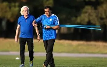 واکنش مربی استقلال به خبر جدایی از جمع آبی پوشان پایتخت