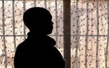 بازیگری که تندیس فجر را برای خرید موتور و کار به عنوان پیک فروخت! +فیلم 