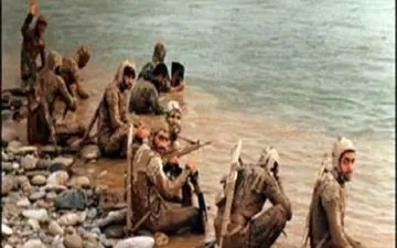 کشف ۴۰ پتوی سالم از سنگر تدارکات رزمندگان دفاع مقدس +فیلم 