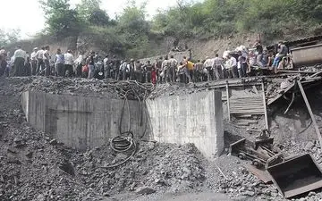 
آواربرداری در تونل معدن زمستان یورت آغاز شد/آمار دقیقی از تعداد کارگران محبوس نیست