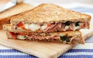 طرز تهیه اسنک تن ماهی| بچه ها عاشقشن!