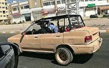 جابه جایی مرزهای تکنولوژی با تردد خودروی پراید سه چرخ در خیابان‌ها 