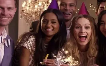 حامله شدن 16 دختر جوان از همکلاسی خود در یک مهمانی شبانه/ماجرا چه بود؟!