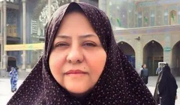 بازیگر زن ایرانی شبکه جم بعد از توبه به ایران بازگشت و به زیارت امامزاده رفت + عکس