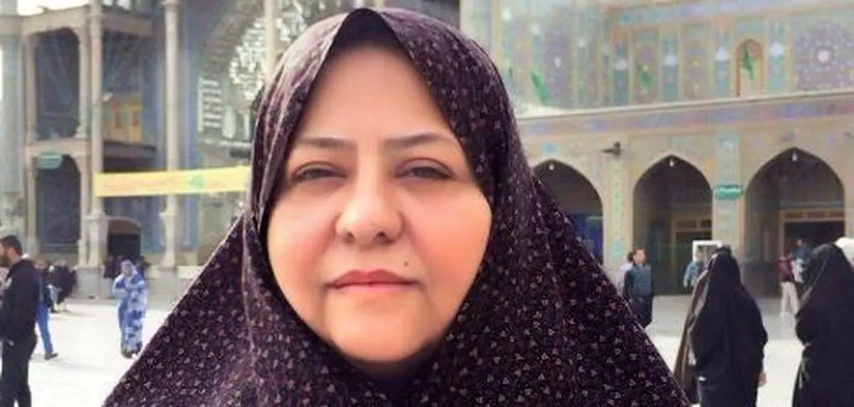 بازیگر زن ایرانی شبکه جم بعد از توبه به ایران بازگشت و به زیارت امامزاده رفت + عکس