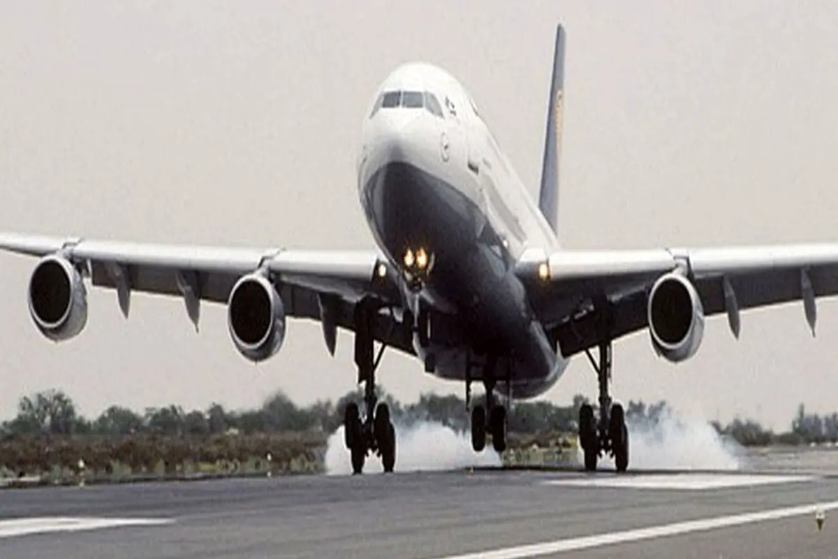 چرا دمای بالا می‌تواند هواپیما را برای بلند شدن از زمین خیلی سنگین کند؟