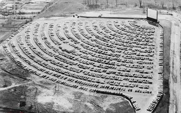 عکس/ سینمایی متفاوت در دهه ٥٠ میلادی در آمریکا 