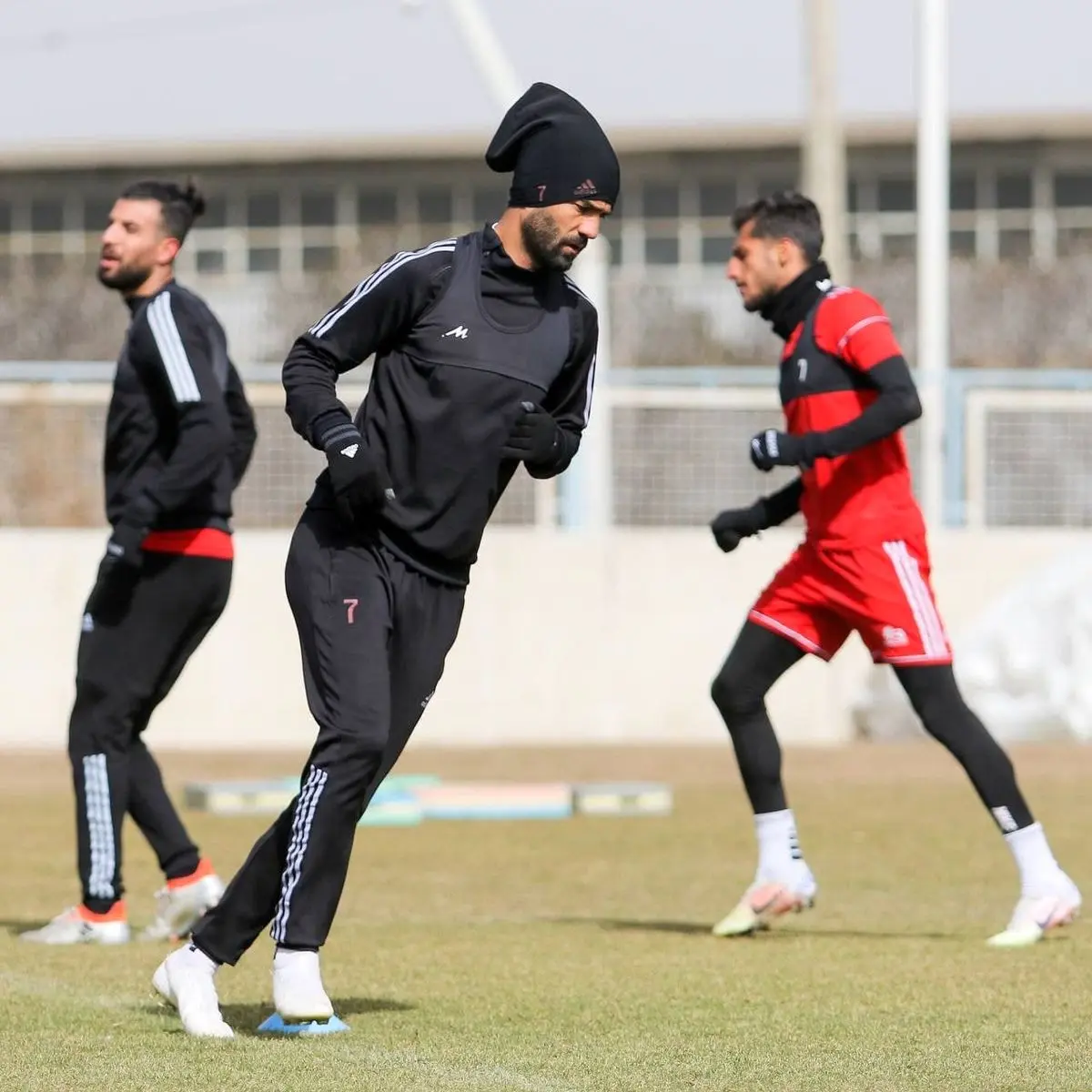  حضور کاپیتان مسعود در تمرین فرمزها به عنوان بازیکن