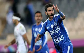 سوژه‌ترین طلبکار تیم استقلال ؛ یک میلیارد و ۱۵۰ میلیون تومان به خاطر نشستن روی سکوها !