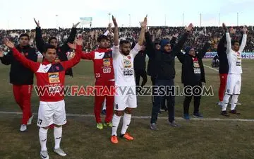  روزنه های امید در باشگاه پرسپولیس/ هواداران چشم انتظار 