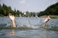 نکاتی که باید هنگام شنا رعایت کنید تا از غرق شدگی در امان بمانید