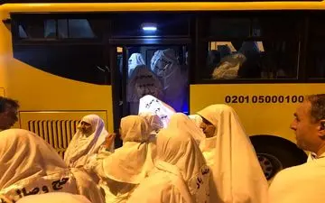 نخستین گروه از حجاج ایرانی از منا عازم مکه می شوند