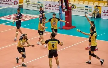 برتری تیم والیبال سپاهان مقابل شهداب یزد