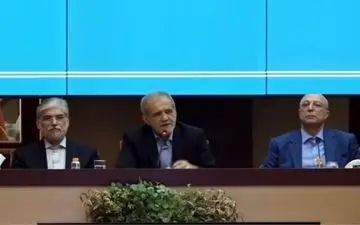 پزشکیان: مشکل مملکت را نخبه و عالم می‌تواند حل کند

