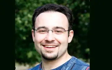 فعال سیاسی از زندان آزاد شد