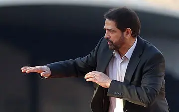 فیروز کریمی از سرمربیگری ماشین‌سازی برکنار شد