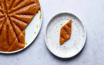 استفاده از چه نوع آردی برای تهیه حلوای نذری و مجلسی بهتر است؟ / نکات فوق العاده مهم برای تهیه حلوا