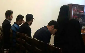 سارا و مریم بی خانمان بودند که سعید هر2 را به خانه اش برد و....+عکس