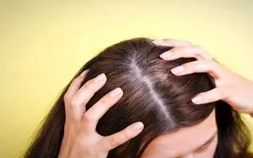 ۷ حقیقت شوکه‌کننده درباره موهای سفید که نمی‌دانستید!