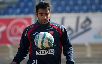 هافبک پرسپولیس در حال بررسی پیشنهادات 